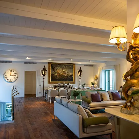 Resort Isca Private Island