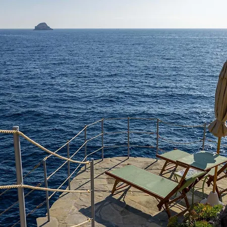Isca Private Island Resort *