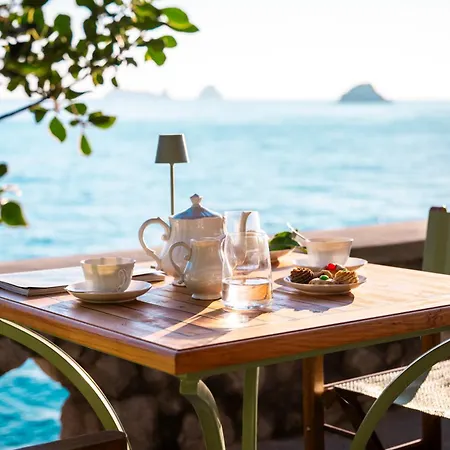 Isca Private Island Resort