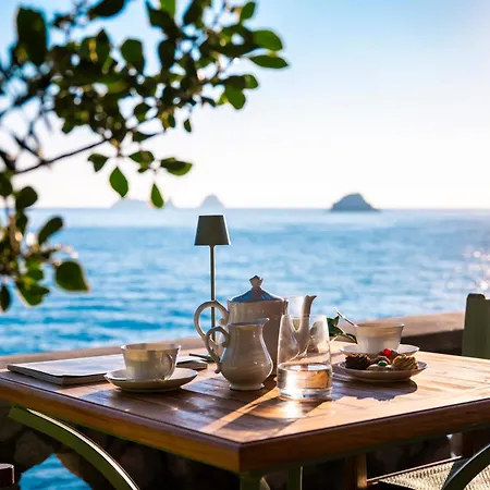 Resort Isca Private Island